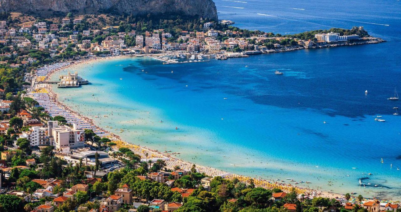 Mondello Manick Mare Apartment Palermo Bagian luar foto