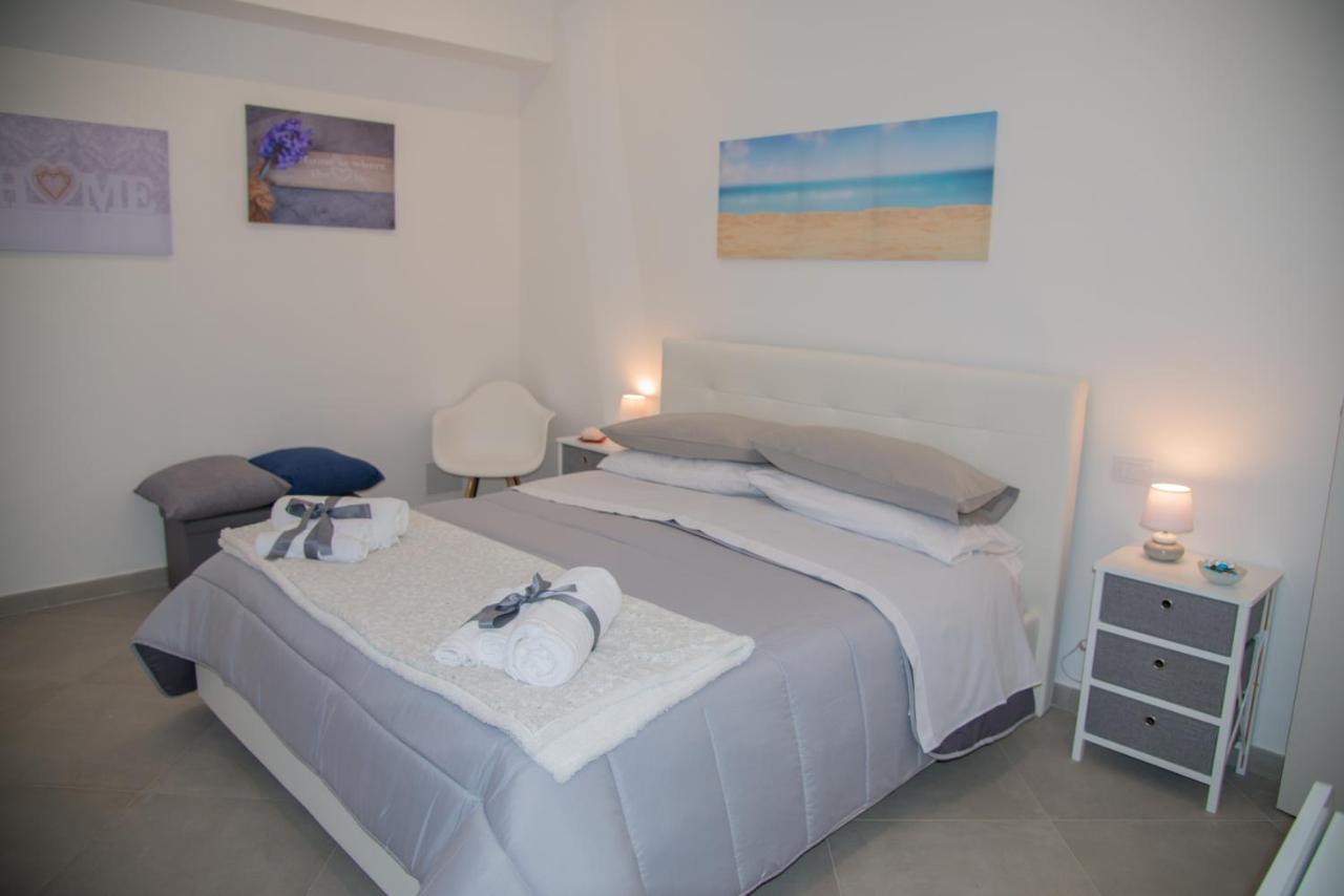Mondello Manick Mare Apartment Palermo Bagian luar foto