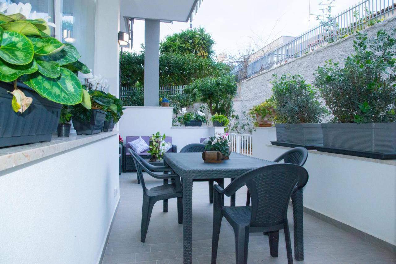 Mondello Manick Mare Apartment Palermo Bagian luar foto