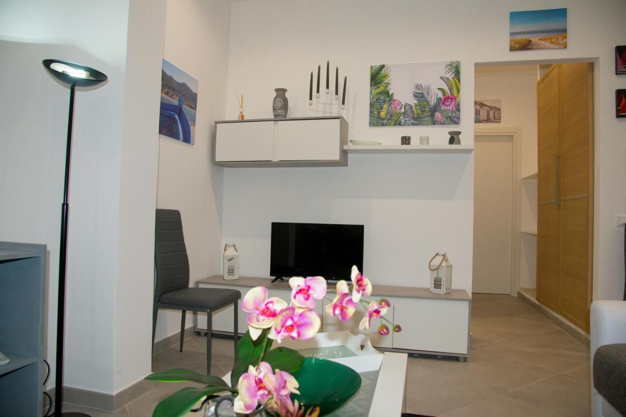 Mondello Manick Mare Apartment Palermo Bagian luar foto